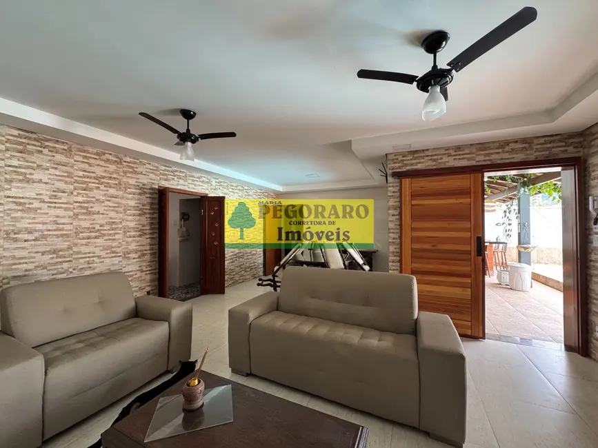 Foto 7 de Casa com 7 quartos à venda, 288m2 em Sumaré, Caraguatatuba - SP