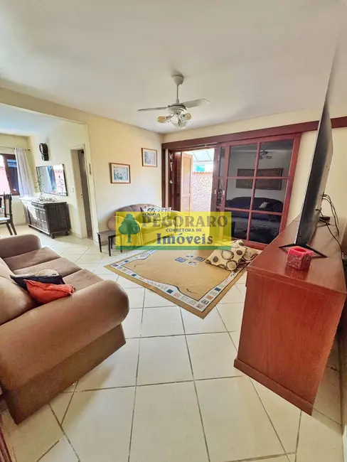 Foto 6 de Casa com 4 quartos à venda, 249m2 em Martim de Sá, Caraguatatuba - SP