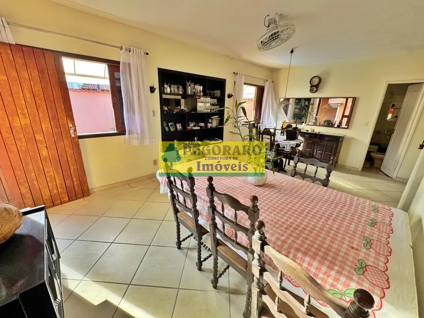 Foto 4 de Casa com 4 quartos à venda, 249m2 em Martim de Sá, Caraguatatuba - SP