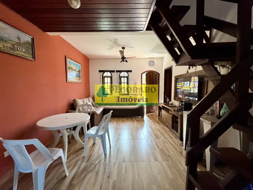 Casa com 3 quartos à venda, 101m2 em Prainha, Caraguatatuba - SP - imagem 4 Foto 4 de Casa com 3 quartos à venda, 101m2 em Prainha, Caraguatatuba - SP