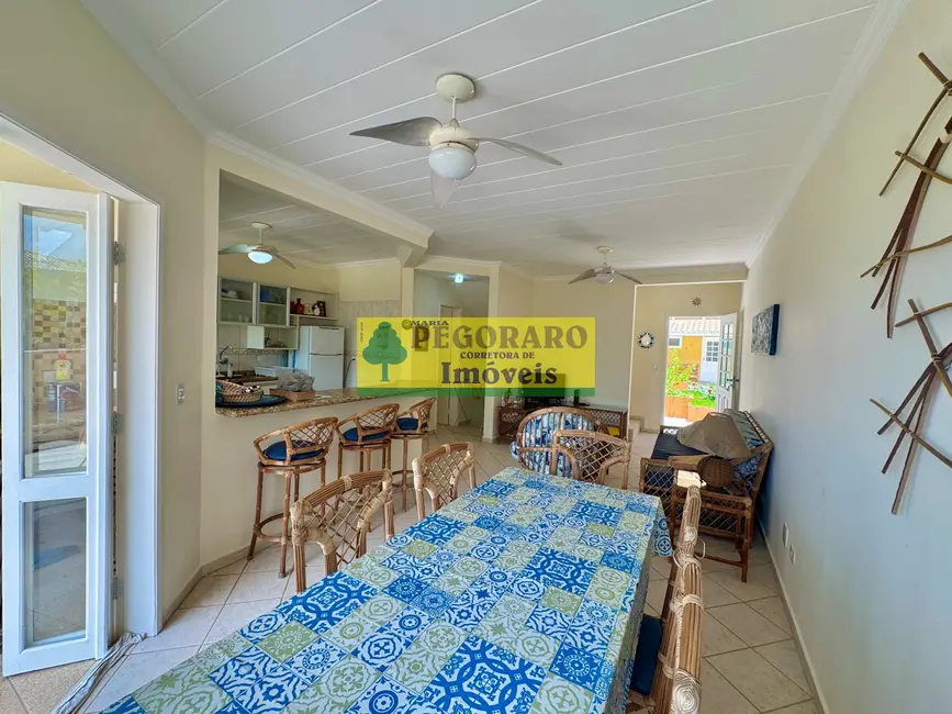 Foto 5 de Casa de Condomínio com 3 quartos à venda, 200m2 em Jardim Capricórnio, Caraguatatuba - SP