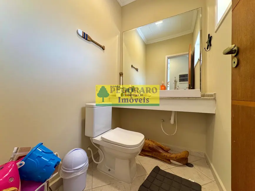 Foto 9 de Casa de Condomínio com 3 quartos à venda, 200m2 em Jardim Capricórnio, Caraguatatuba - SP