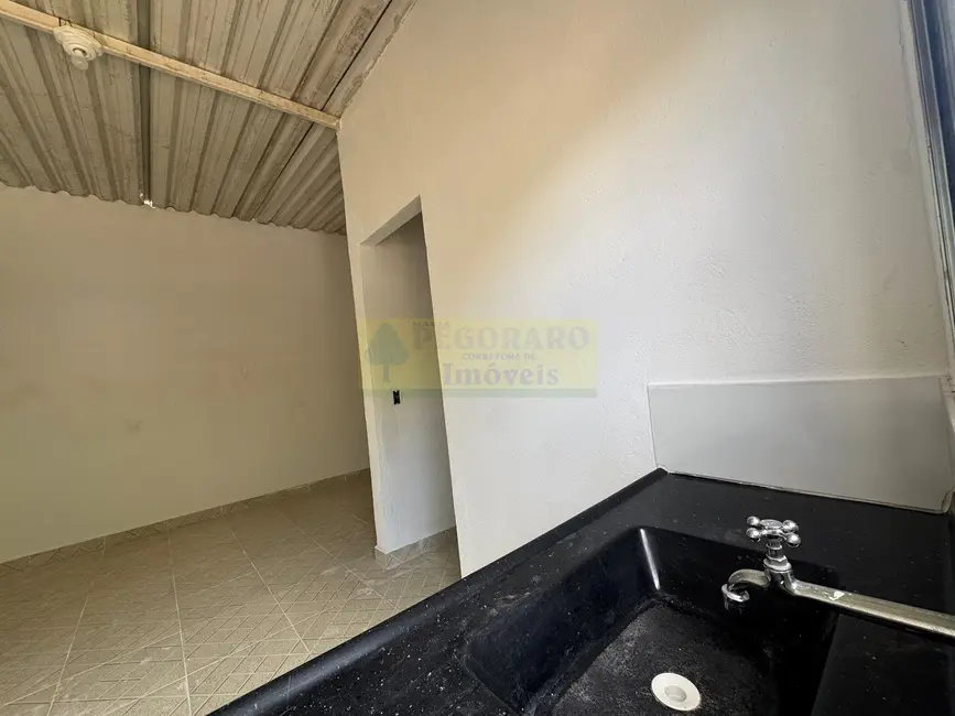 Foto 7 de Casa com 2 quartos à venda, 100m2 em Balneário Forest, Caraguatatuba - SP