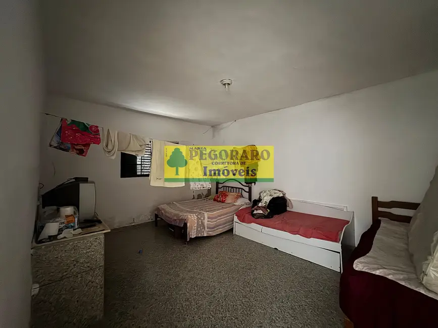 Foto 9 de Casa com 2 quartos à venda, 100m2 em Balneário Forest, Caraguatatuba - SP