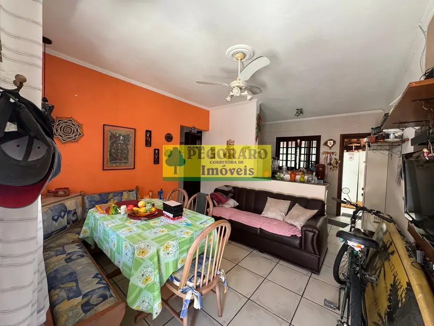 Foto 8 de Casa com 2 quartos à venda, 65m2 em Indaiá, Caraguatatuba - SP