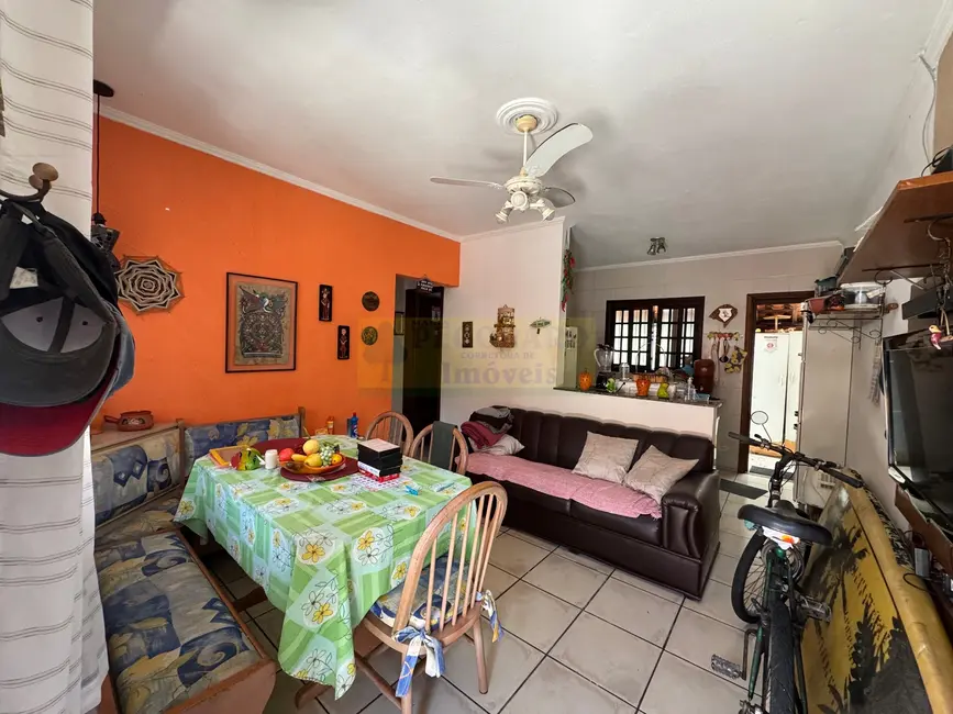 Foto 9 de Casa com 2 quartos à venda, 65m2 em Indaiá, Caraguatatuba - SP