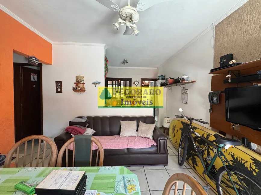 Foto 6 de Casa com 2 quartos à venda, 65m2 em Indaiá, Caraguatatuba - SP