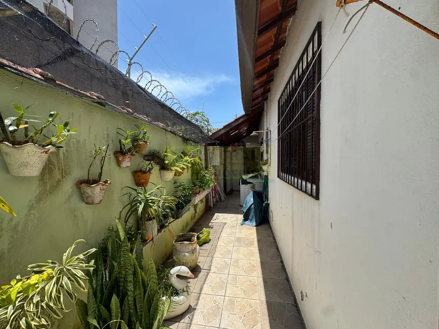 Foto 3 de Casa com 2 quartos à venda, 65m2 em Indaiá, Caraguatatuba - SP