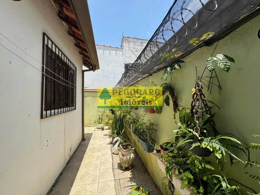 Foto 3 de Casa com 2 quartos à venda, 65m2 em Indaiá, Caraguatatuba - SP