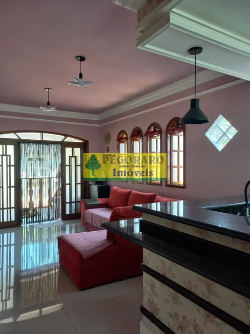 Foto 2 de Casa com 4 quartos à venda, 300m2 em Martim de Sá, Caraguatatuba - SP