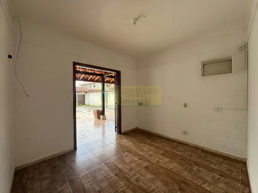 Foto 9 de Casa com 3 quartos à venda e para alugar, 167m2 em Massaguaçu, Caraguatatuba - SP
