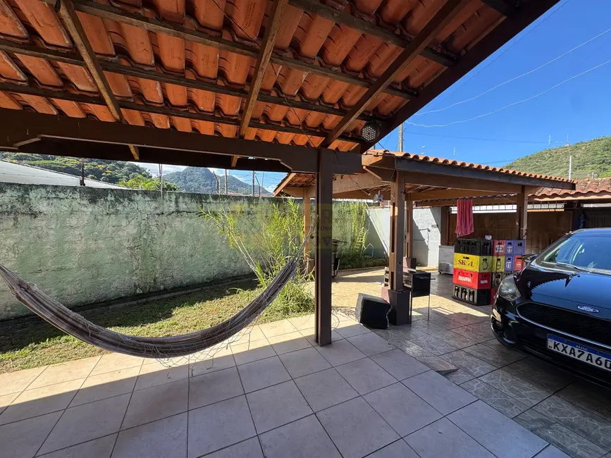 Foto 6 de Casa com 2 quartos à venda, 100m2 em Sumaré, Caraguatatuba - SP