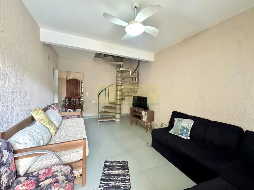 Foto 4 de Casa com 2 quartos à venda, 75m2 em Prainha, Caraguatatuba - SP
