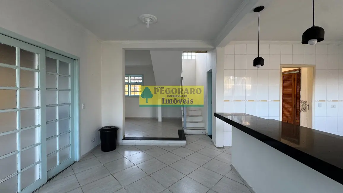 Foto 6 de Casa com 3 quartos à venda, 222m2 em Martim de Sá, Caraguatatuba - SP