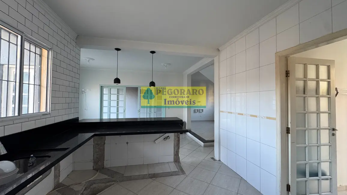 Foto 9 de Casa com 3 quartos à venda, 222m2 em Martim de Sá, Caraguatatuba - SP