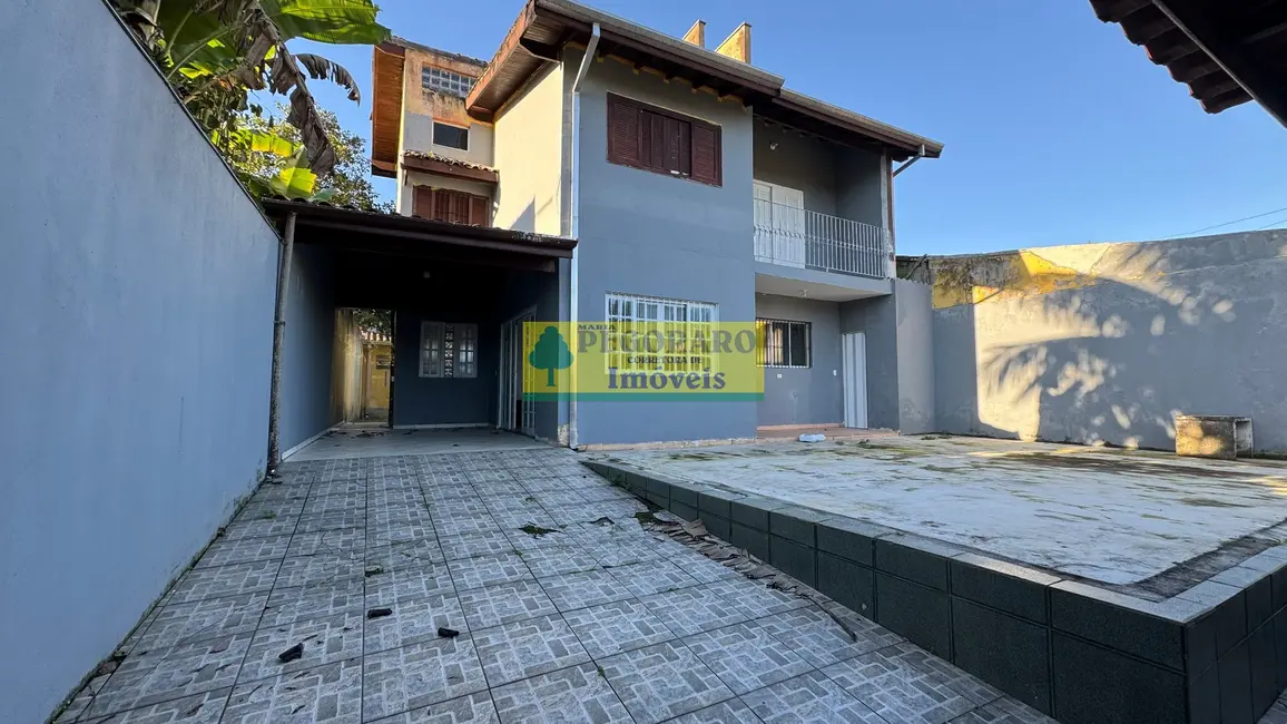 Foto 1 de Casa com 3 quartos à venda, 222m2 em Martim de Sá, Caraguatatuba - SP