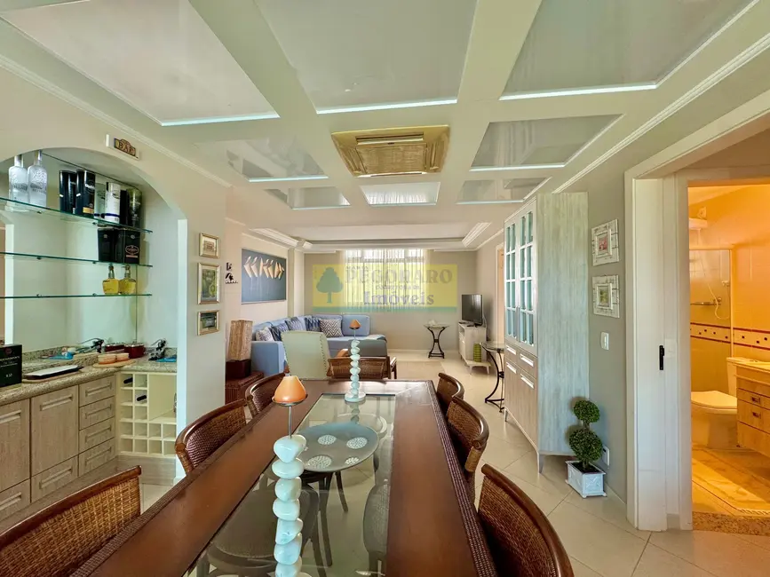 Foto 9 de Apartamento com 4 quartos à venda, 167m2 em Martim de Sá, Caraguatatuba - SP