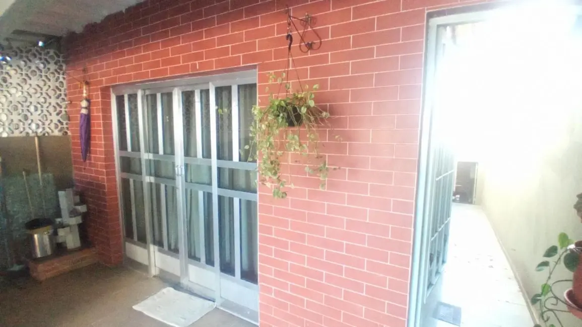 Foto 3 de Sobrado com 2 quartos à venda, 115m2 em Jardim Roberto, Osasco - SP