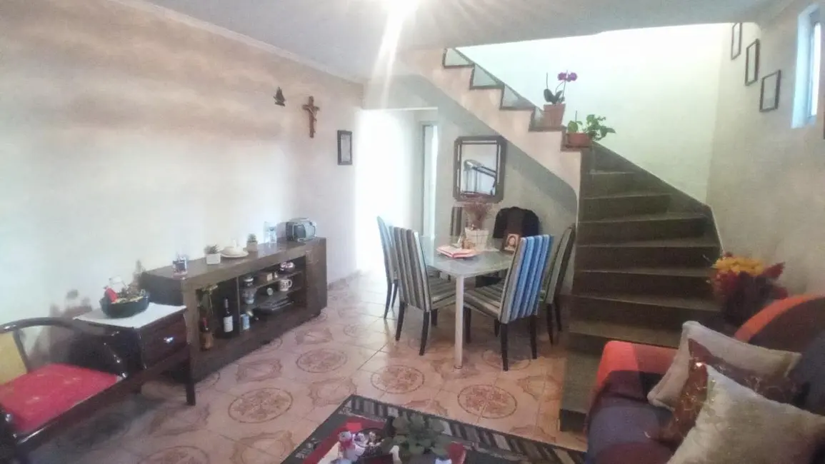 Foto 5 de Sobrado com 2 quartos à venda, 115m2 em Jardim Roberto, Osasco - SP