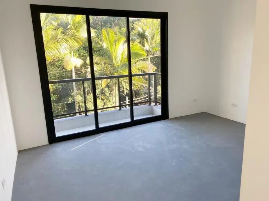 Foto 5 de Casa com 3 quartos à venda, 120m2 em Jardim do Golf I, Jandira - SP