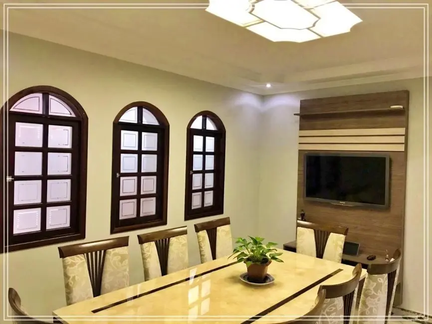 Sobrado com 3 quartos à venda, 115m2 em Jaguaribe, Osasco - SP - imagem 4 Foto 4 de Sobrado com 3 quartos à venda, 115m2 em Jaguaribe, Osasco - SP