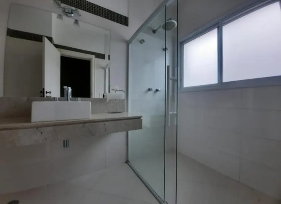 Foto 2 de Casa com 4 quartos à venda, 420m2 em Alphaville Residencial Um, Barueri - SP