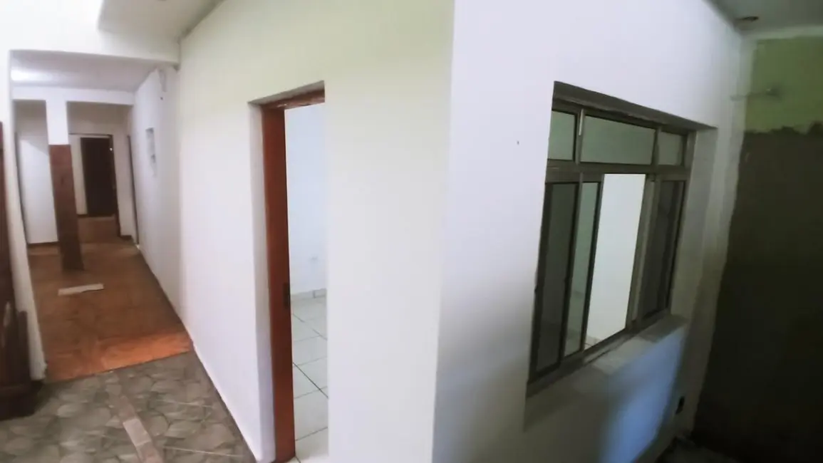 Foto 1 de Casa com 4 quartos para alugar em Vila Morellato, Barueri - SP