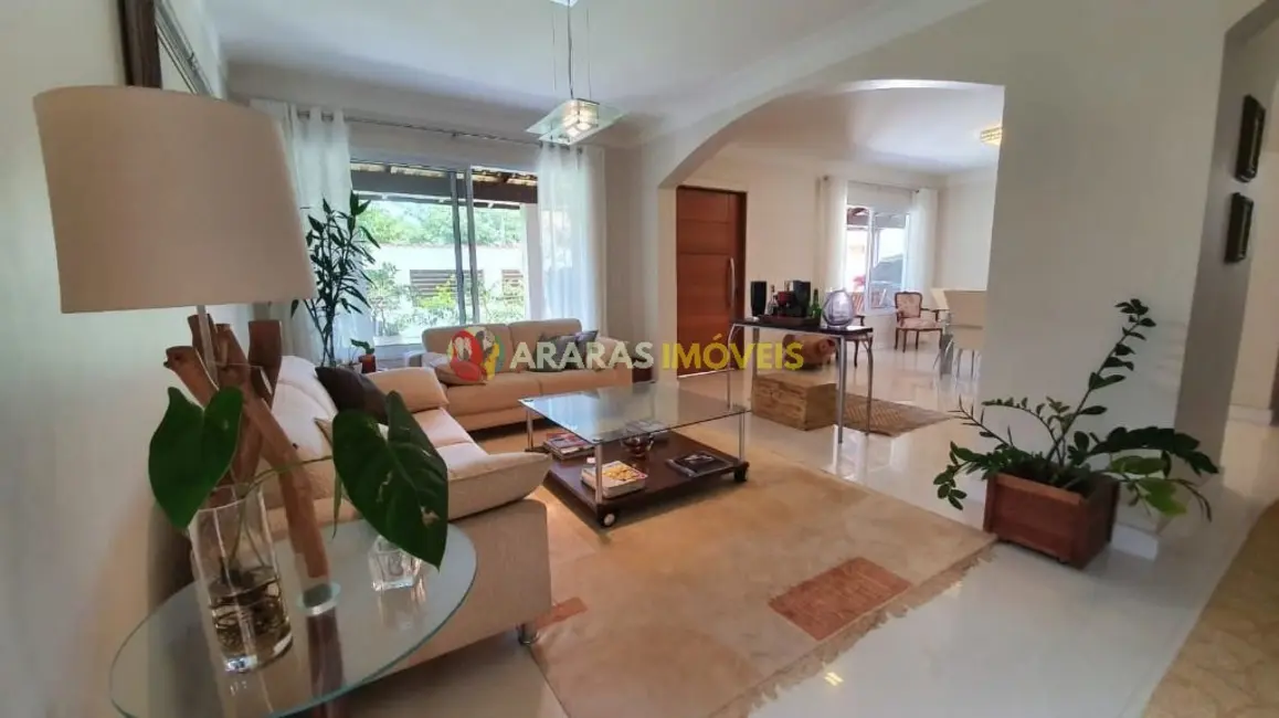 Foto 2 de Casa com 3 quartos à venda, 232m2 em Bertioga - SP