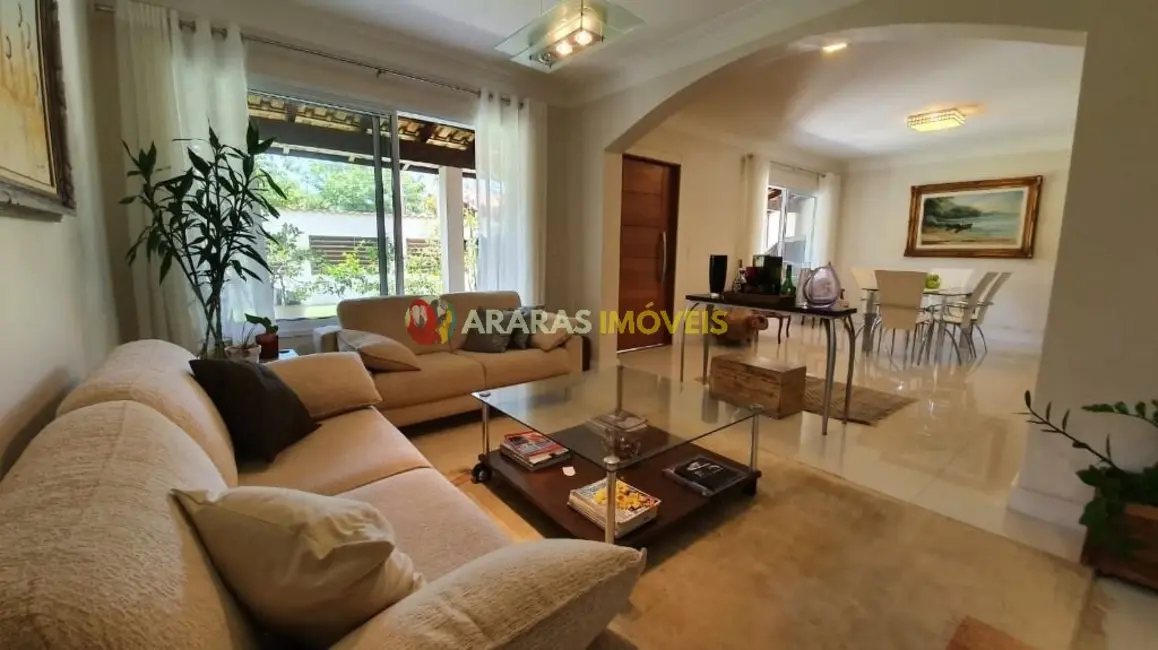 Foto 1 de Casa com 3 quartos à venda, 232m2 em Bertioga - SP
