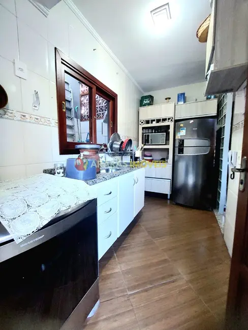 Casa de Condomínio com 3 quartos à venda, 70m2 em Centro, Bertioga - SP - imagem 5 Foto 5 de Casa de Condomínio com 3 quartos à venda, 70m2 em Centro, Bertioga - SP