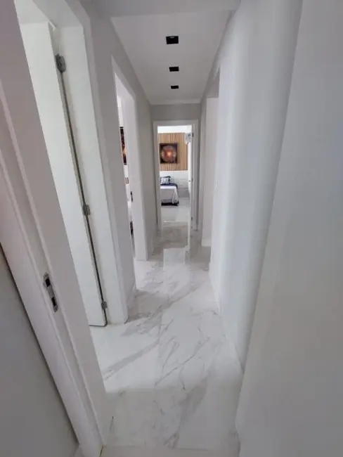 Apartamento com 3 quartos à venda, 105m2 em Riviera de São Lourenço, Bertioga - SP - imagem 5 Foto 5 de Apartamento com 3 quartos à venda, 105m2 em Riviera de São Lourenço, Bertioga - SP