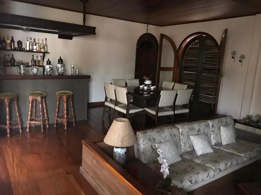 Foto 6 de Casa com 7 quartos à venda, 646m2 em Sao Bento Do Sapucai - SP