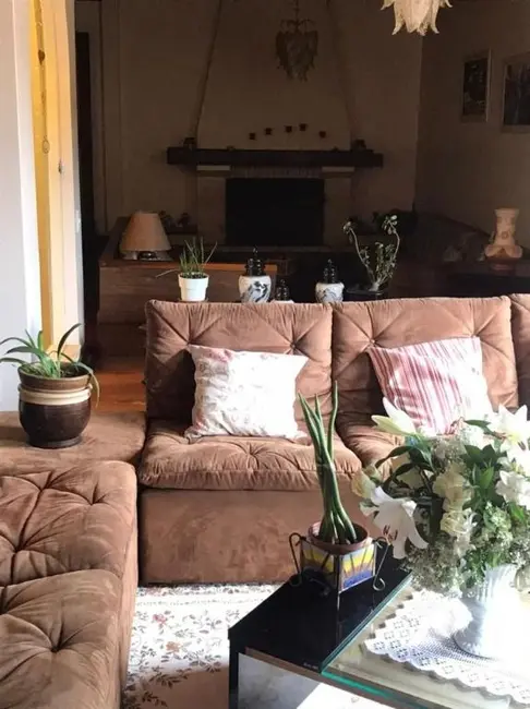 Foto 3 de Casa com 7 quartos à venda, 646m2 em Sao Bento Do Sapucai - SP