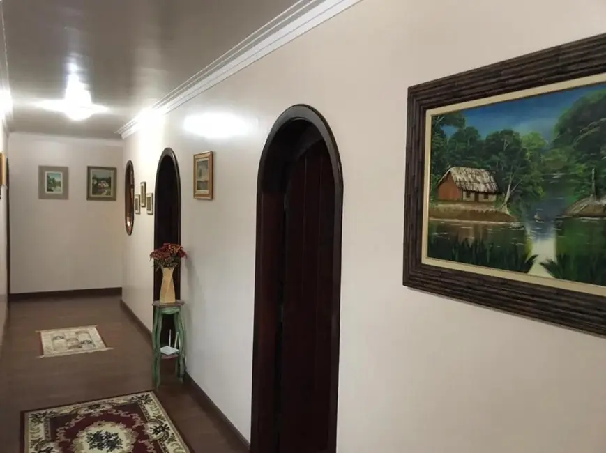 Foto 7 de Casa com 7 quartos à venda, 646m2 em Sao Bento Do Sapucai - SP