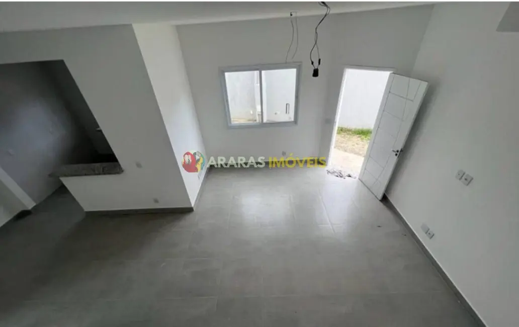 Foto 3 de Casa com 2 quartos à venda, 75m2 em Bertioga - SP