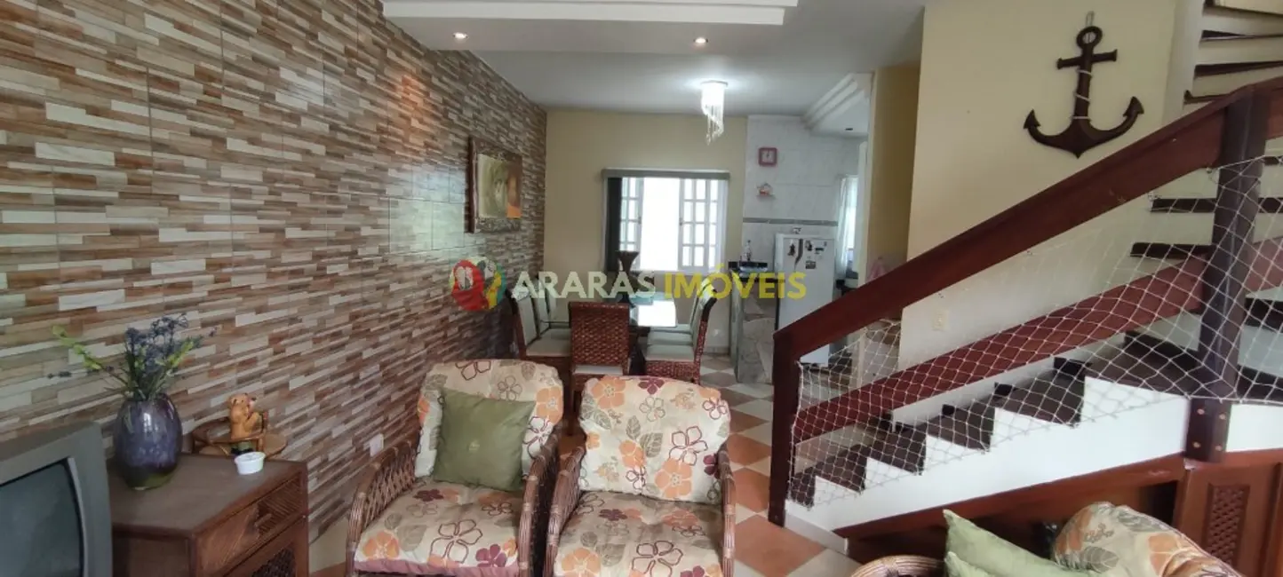 Casa com 4 quartos à venda, 107m2 em Centro, Bertioga - SP - imagem 5 Foto 5 de Casa com 4 quartos à venda, 107m2 em Centro, Bertioga - SP