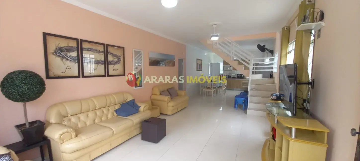 Casa com 4 quartos à venda, 270m2 em Bertioga - SP - imagem 2 Foto 2 de Casa com 4 quartos à venda, 270m2 em Bertioga - SP