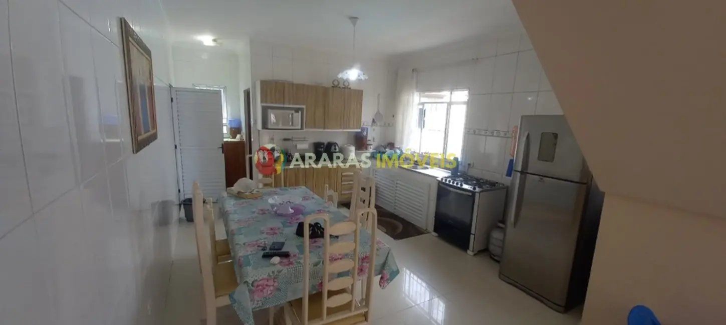 Casa com 4 quartos à venda, 270m2 em Bertioga - SP - imagem 4 Foto 4 de Casa com 4 quartos à venda, 270m2 em Bertioga - SP