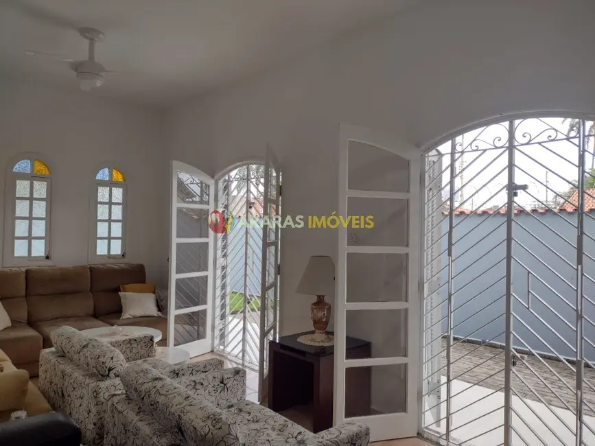 Foto 2 de Casa com 3 quartos à venda, 150m2 em Bertioga - SP
