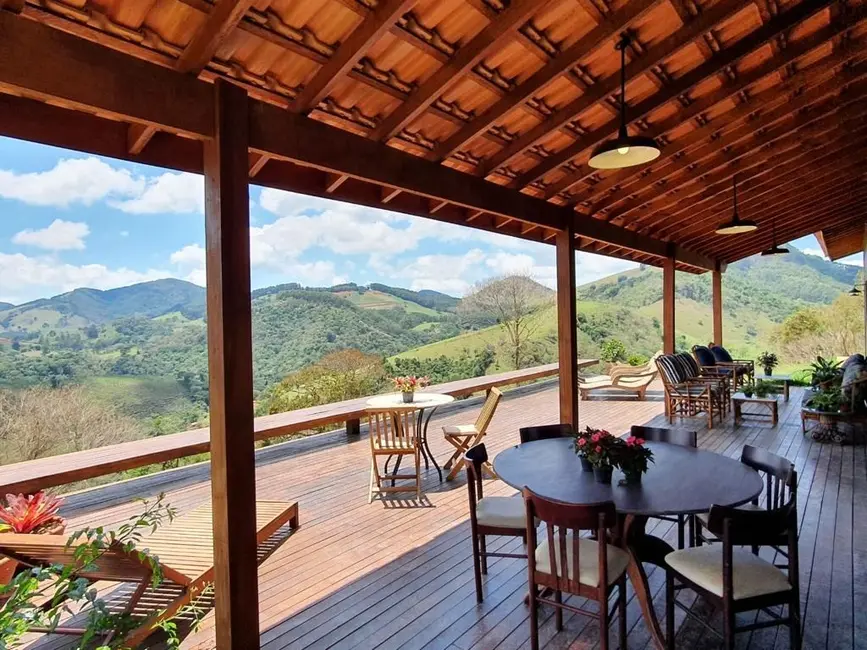 Casa com 2 quartos à venda, 129m2 em Goncalves - MG - imagem 4 Foto 4 de Casa com 2 quartos à venda, 129m2 em Goncalves - MG