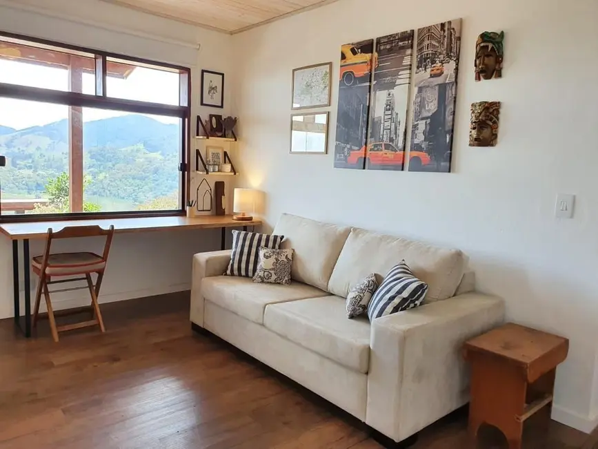 Casa com 2 quartos à venda, 129m2 em Goncalves - MG - imagem 9 Foto 9 de Casa com 2 quartos à venda, 129m2 em Goncalves - MG