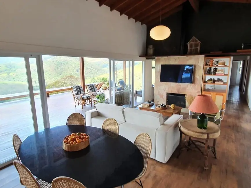 Casa com 2 quartos à venda, 129m2 em Goncalves - MG - imagem 8 Foto 8 de Casa com 2 quartos à venda, 129m2 em Goncalves - MG