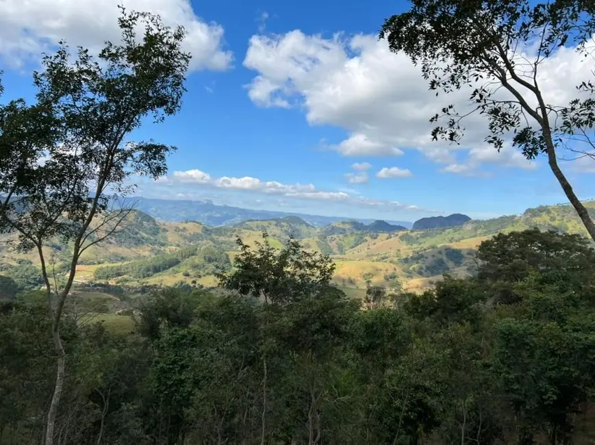 Foto 2 de Terreno / Lote à venda, 363000m2 em Goncalves - MG