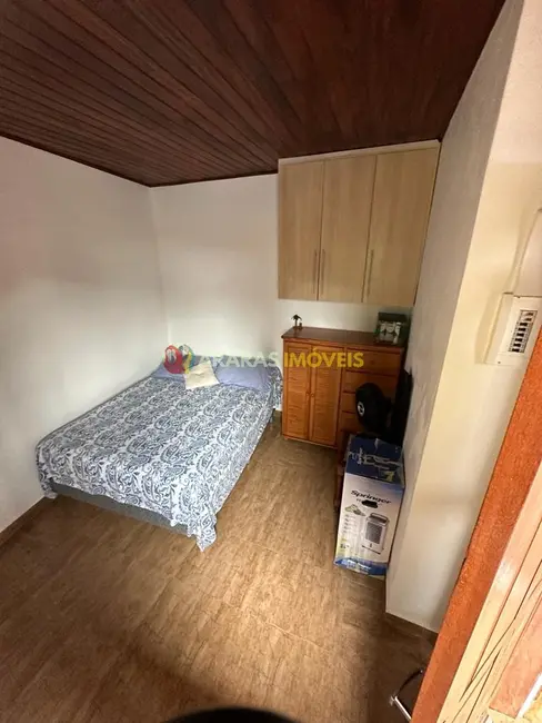 Casa com 3 quartos à venda, 108m2 em Centro, Bertioga - SP - imagem 6 Foto 6 de Casa com 3 quartos à venda, 108m2 em Centro, Bertioga - SP