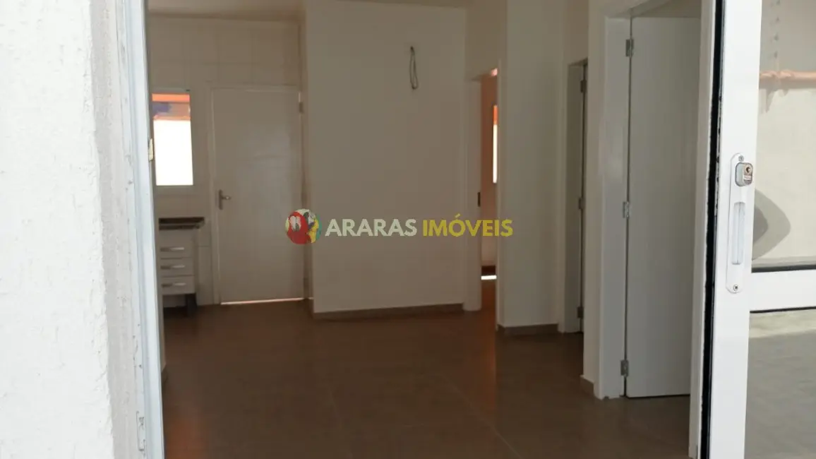 Casa de Condomínio com 2 quartos à venda, 57m2 em Centro, Bertioga - SP - imagem 4 Foto 4 de Casa de Condomínio com 2 quartos à venda, 57m2 em Centro, Bertioga - SP
