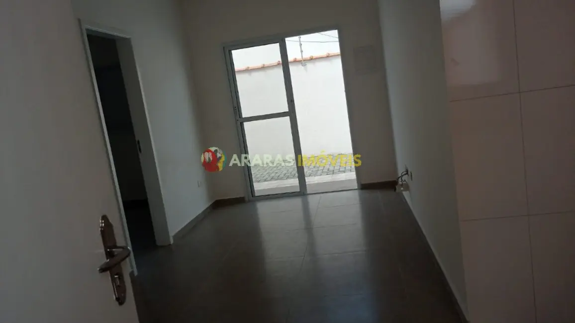 Foto 1 de Casa de Condomínio com 2 quartos à venda, 57m2 em Centro, Bertioga - SP