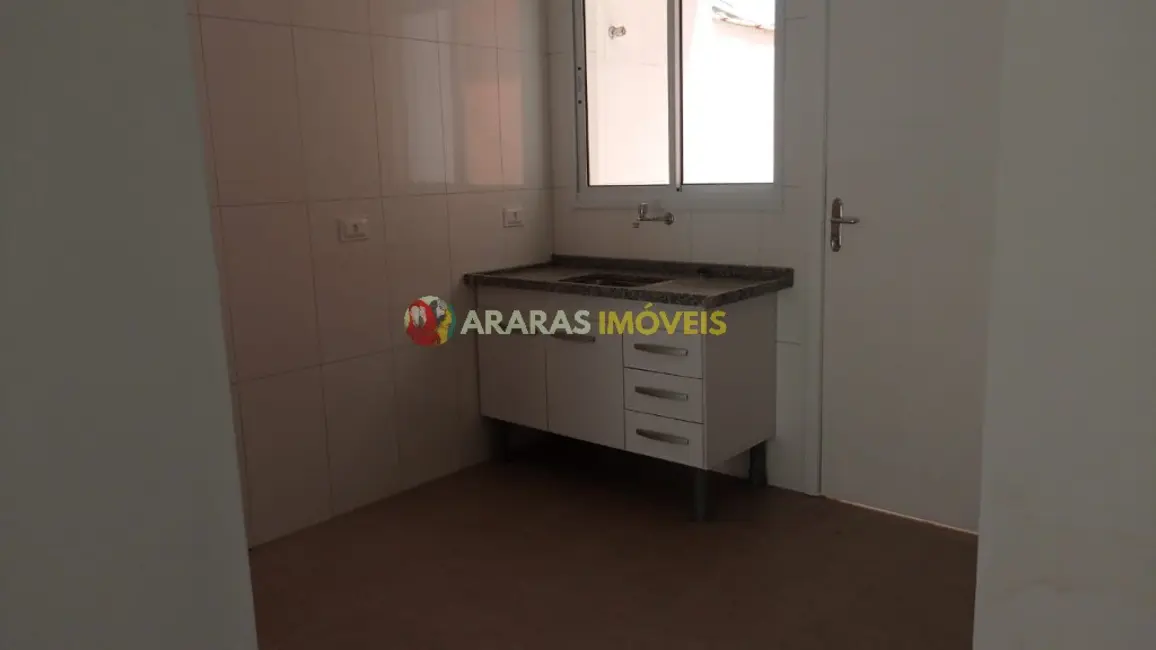 Foto 2 de Casa de Condomínio com 2 quartos à venda, 57m2 em Centro, Bertioga - SP