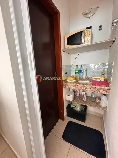 Sala Comercial à venda, 35m2 em Centro, Bertioga - SP - imagem 4 Foto 4 de Sala Comercial à venda, 35m2 em Centro, Bertioga - SP