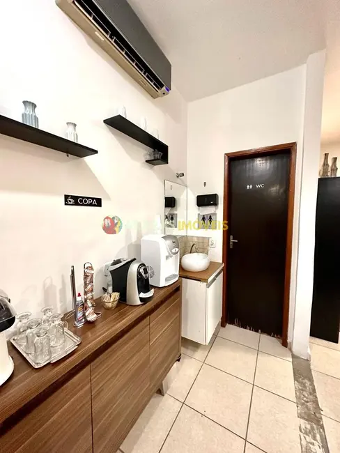 Sala Comercial à venda, 40m2 em Centro, Bertioga - SP - imagem 8 Foto 8 de Sala Comercial à venda, 40m2 em Centro, Bertioga - SP