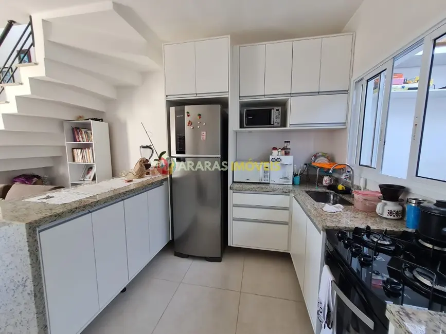 Casa com 2 quartos à venda, 80m2 em Centro, Bertioga - SP - imagem 6 Foto 6 de Casa com 2 quartos à venda, 80m2 em Centro, Bertioga - SP